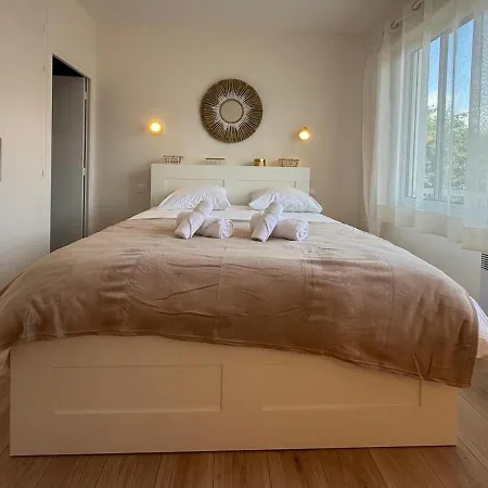 Apartment T2, 50 M Beach, Balcony With Sea View